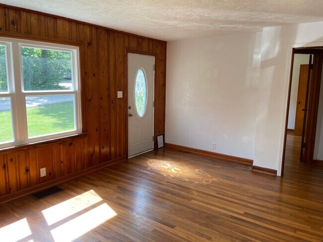 Building Photo - 423 N Roosevelt St