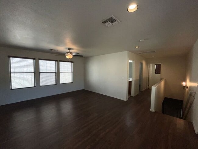 Building Photo - READY TO VIEW NOW! Recently Painted Interi...