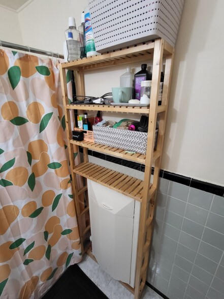 Building Photo - 57-10 Junction Blvd