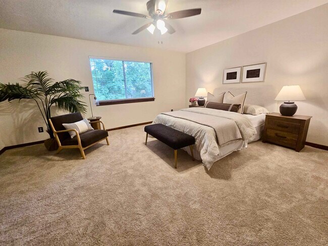 Building Photo - 2840 Blairstone Ct