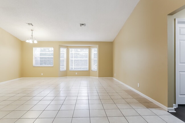 Building Photo - 4434 NW 65th St