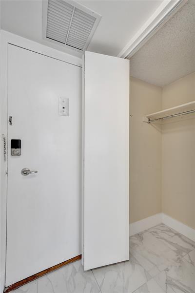 Building Photo - 3015 N Ocean Blvd