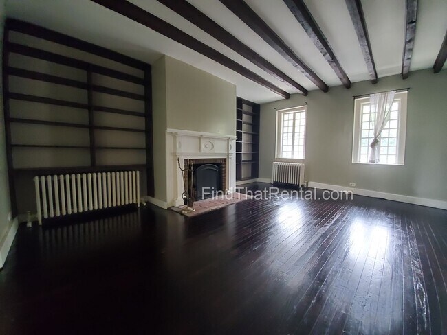 Building Photo - Spacious 1790s Gem in downtown Carlisle: Pet-Friendly, Fenced Yard, Laundry, Screened Porch, Near...