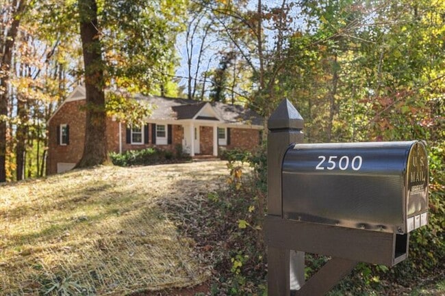 Building Photo - 2500 Kimbrough Cir