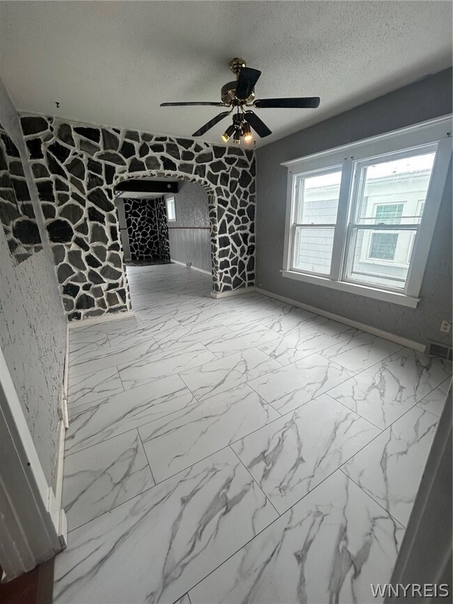 Building Photo - 34 Sandrock Rd