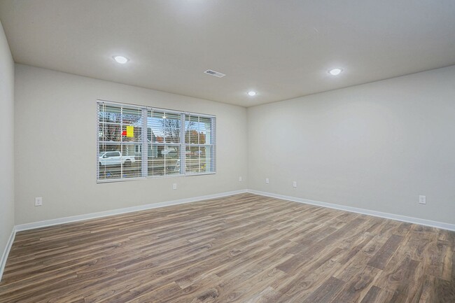 Building Photo - Newly constructed home available for May O...