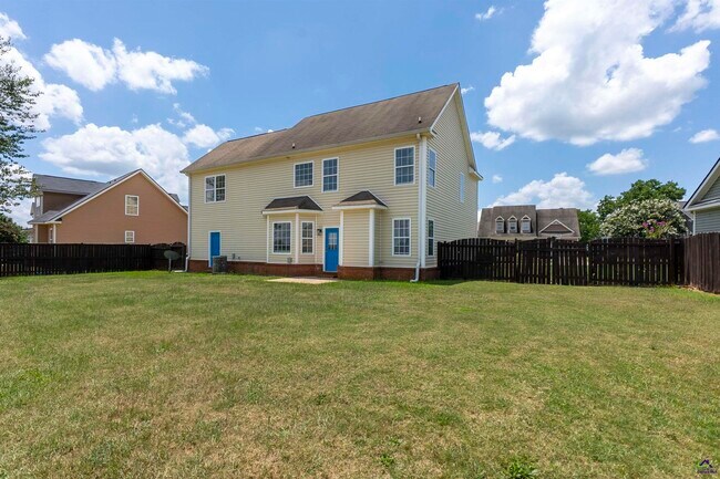 Building Photo - 309 Raleigh Dr