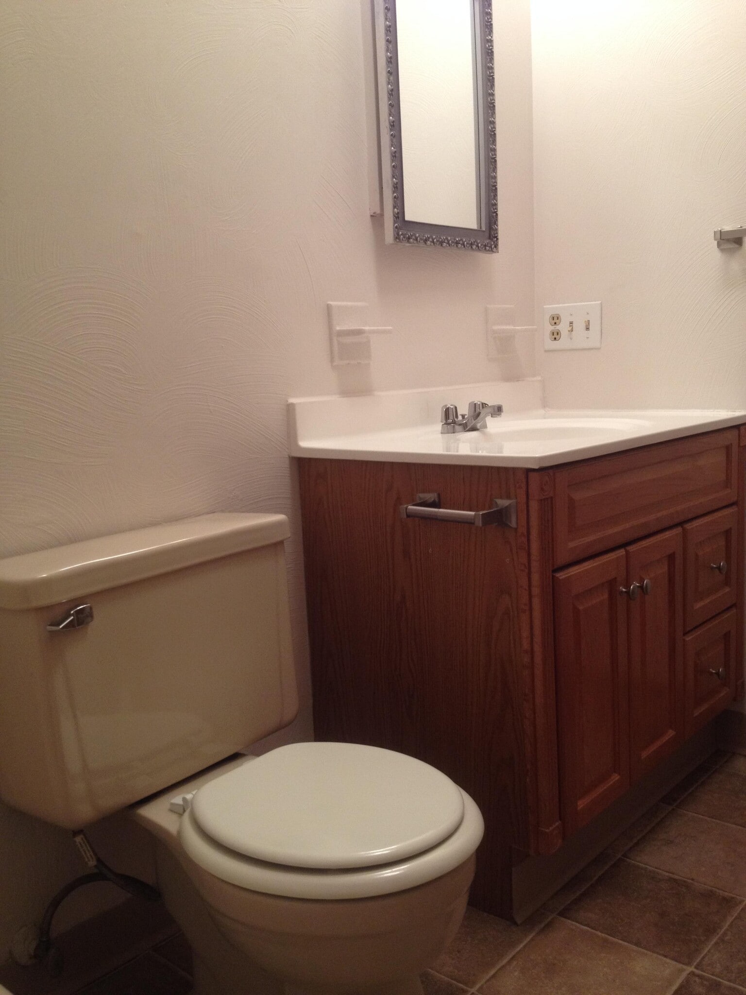 Building Photo - 2525 Hope Dr