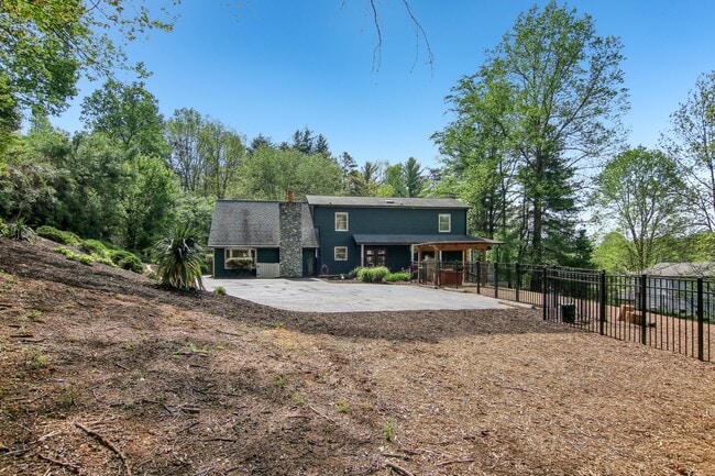 Building Photo - 11 Timothy Ln