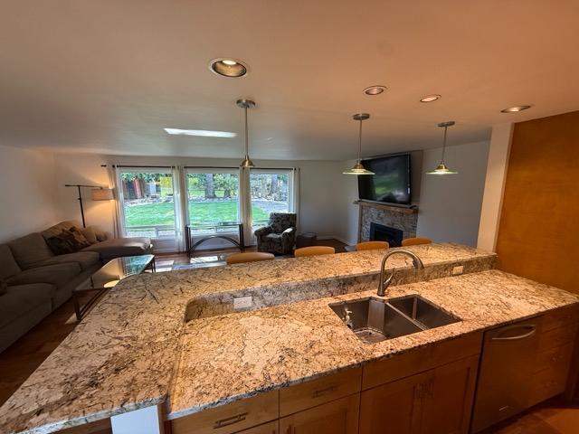 Building Photo - 3025 Cedarwood Ave