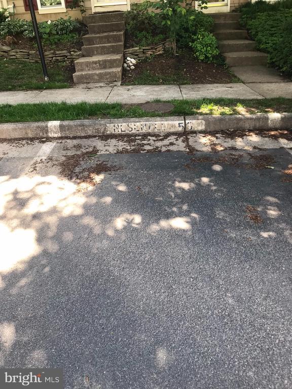 Building Photo - 1539 Woodcrest Dr