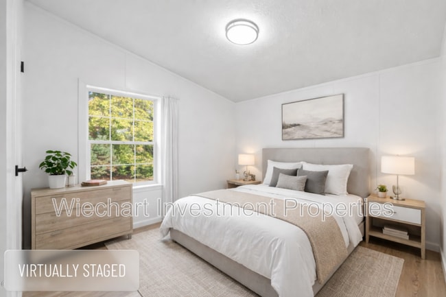 Building Photo - 14 Deer Run