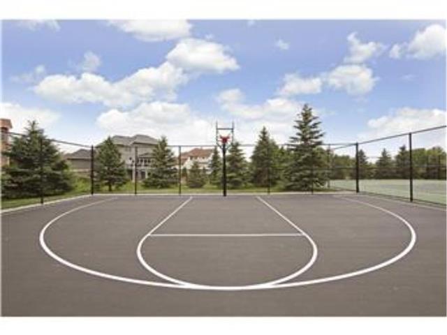 community court - 3335 Hazel Trail B