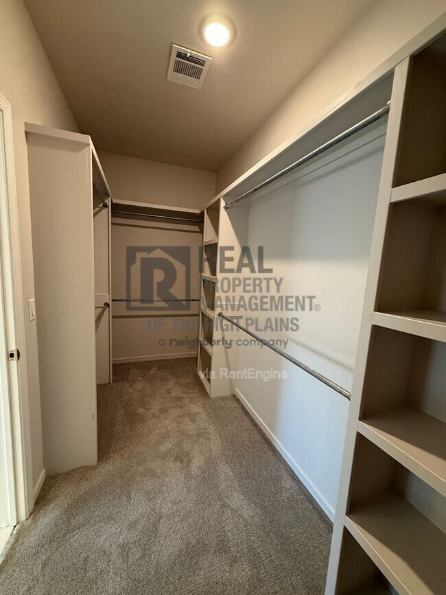 Building Photo - 1426 Fume Blvd