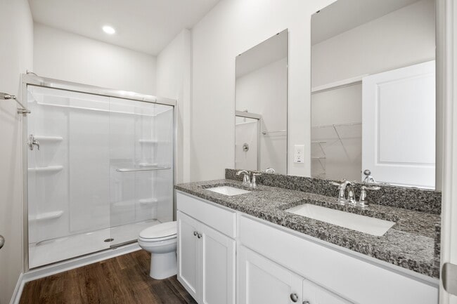 Building Photo - 85 Bonaparte St