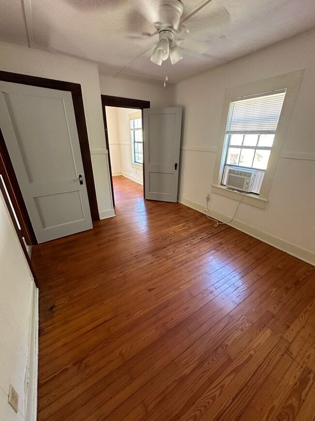 Building Photo - 1 bedroom, 1 bath in Midtown. Available July 1st!
