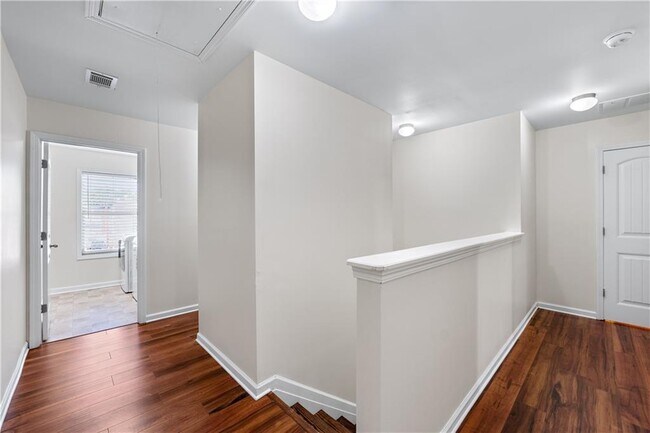 Building Photo - 204 Britt Dr