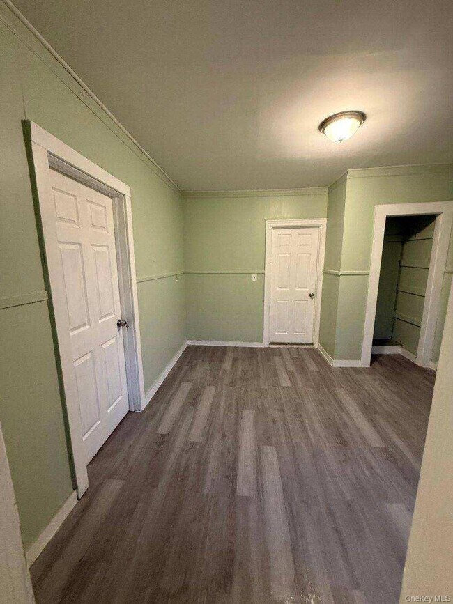 Primary Photo - 10 Church Ave