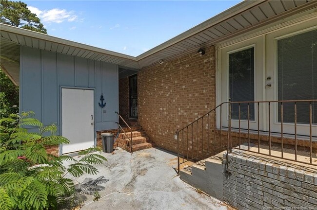 Building Photo - 6513 Schaffer Pl
