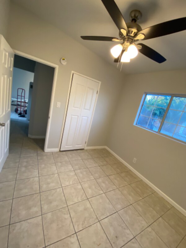 Building Photo - 9142 Walnut St