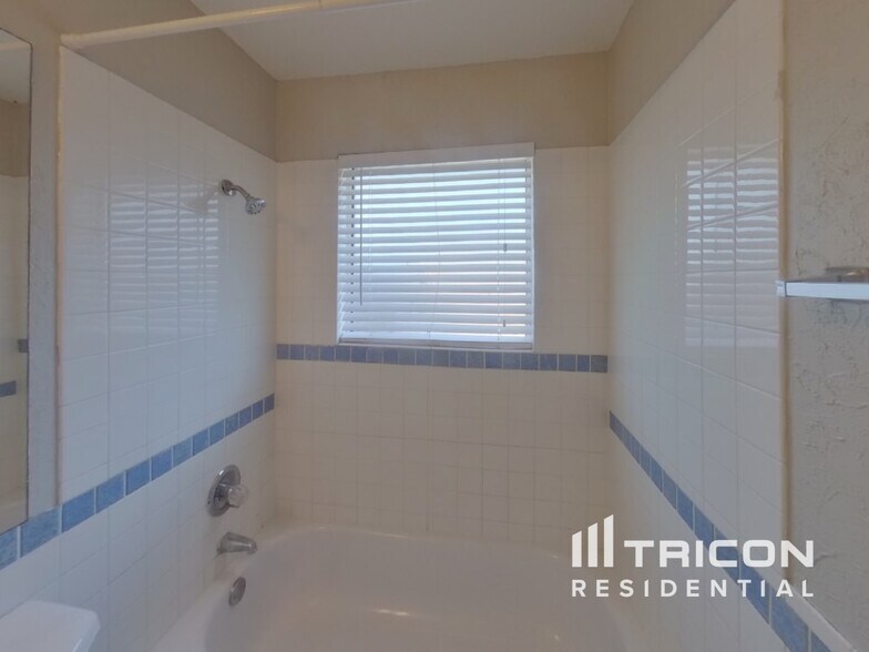 Building Photo - 6401 Freedom Ct