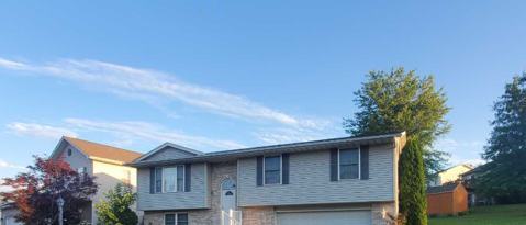 Primary Photo - 208 Independence Dr