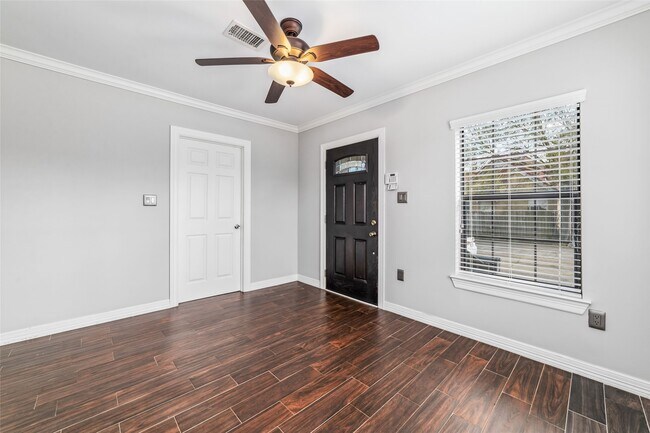 Building Photo - 5012 Irvington Blvd