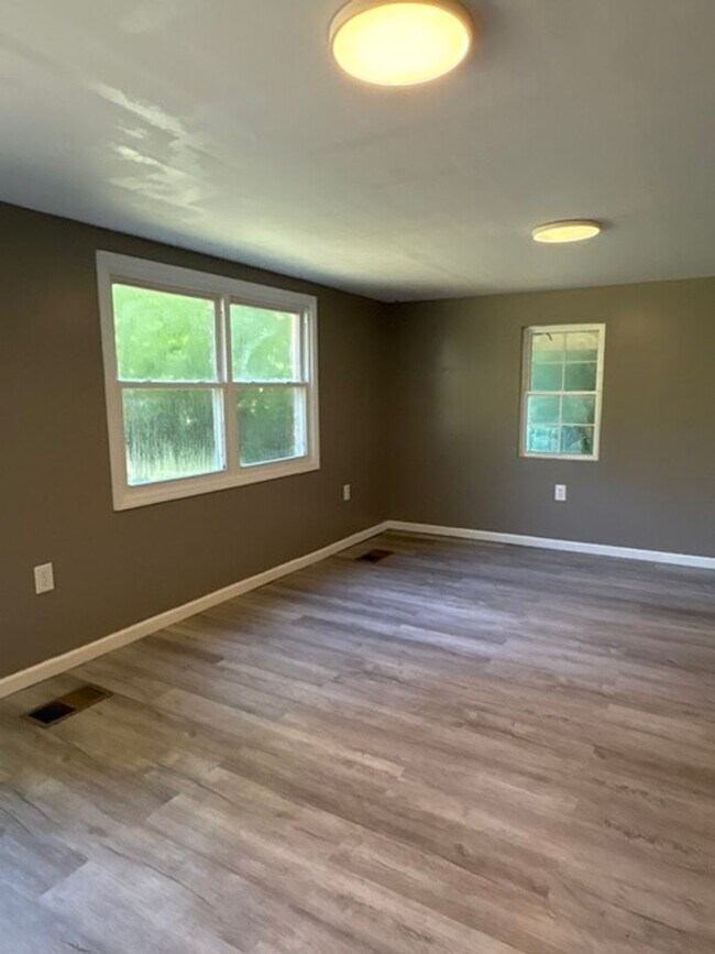 Building Photo - 63 Co Rd 4050