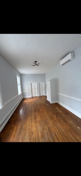 Building Photo - 313 North St