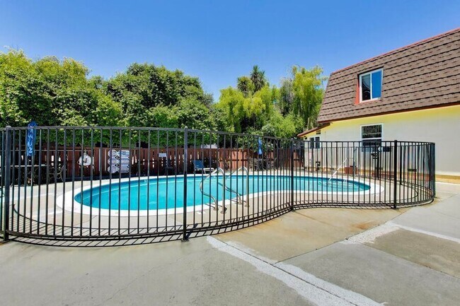 Building Photo - 1281 Ayala Dr