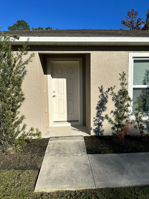 Building Photo - 176 Pine Grove Dr