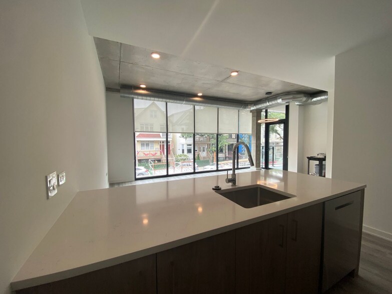 Building Photo - 1120 W Patterson Ave