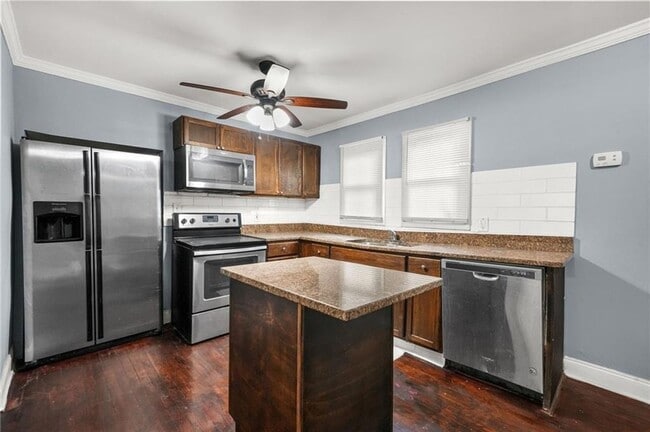 Building Photo - 360 Betsy Ave SW