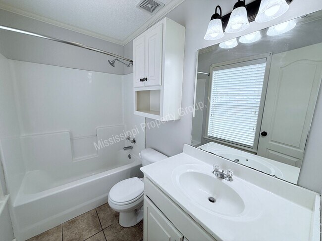 Building Photo - 3BR/2.5BA For Rent