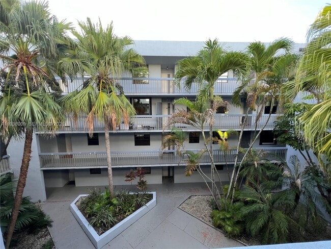 Building Photo - 12209 SW 14th Ln