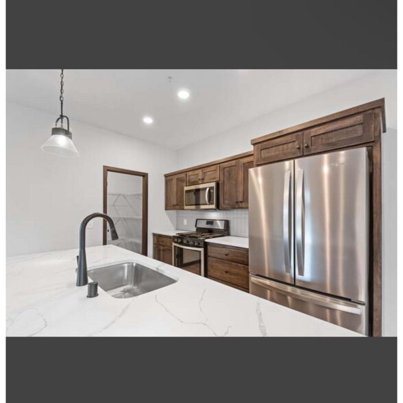 Building Photo - 10277 3rd St NE