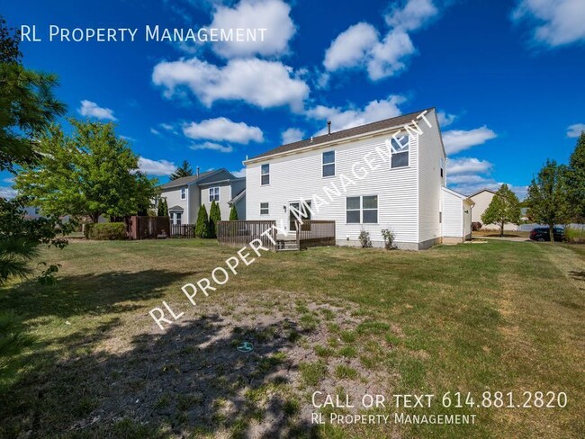 Building Photo - Beautiful 4 bedroom 2.5 bathroom home in M...