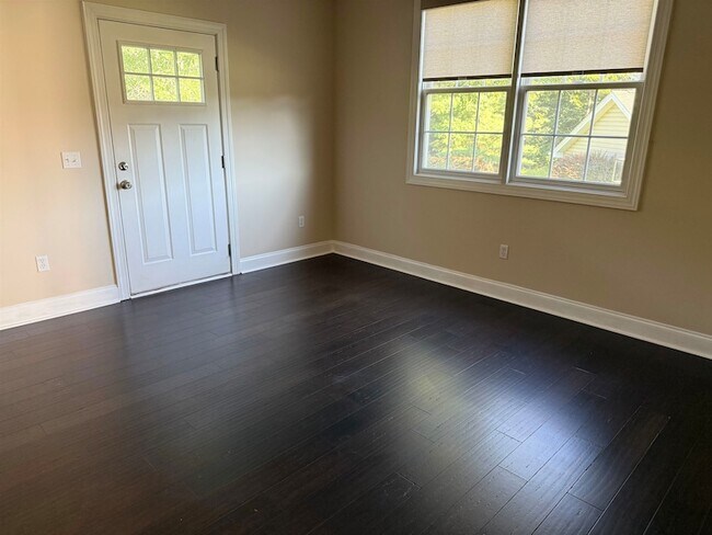 Building Photo - 2536 Blossom Trail W