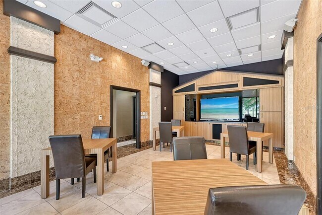 Building Photo - 1255 N Gulfstream Ave
