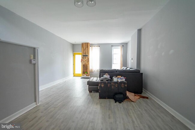 Building Photo - 4708 Fowler St