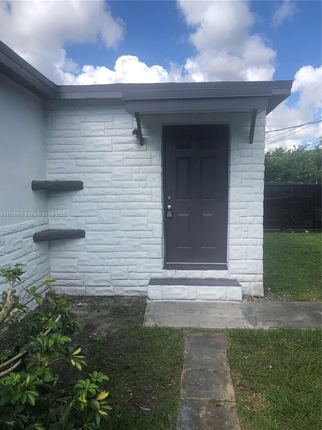Building Photo - 300 NW 97th St