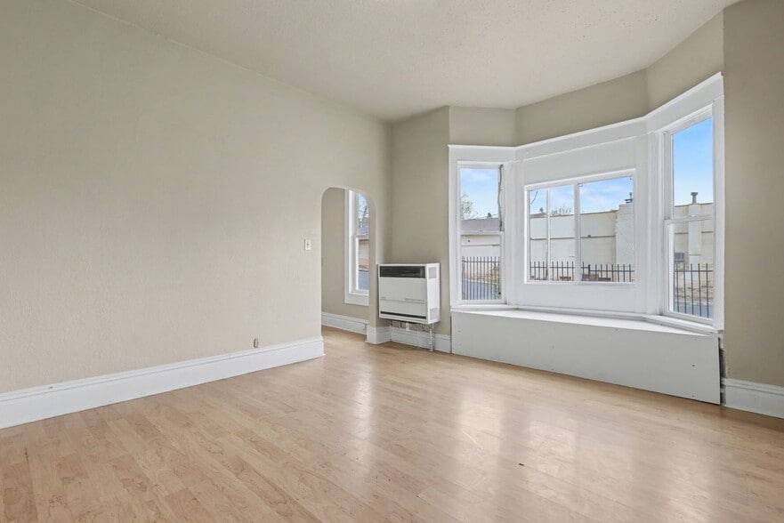 Building Photo - 3602 1/2 W Colorado Ave