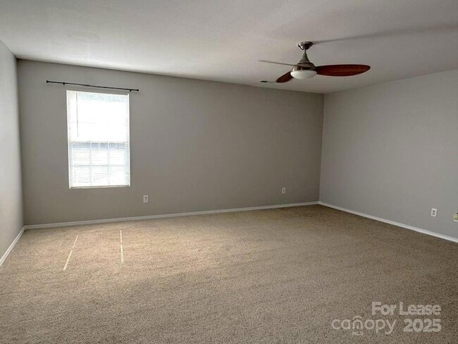 Building Photo - 10942 Dry Stone Dr