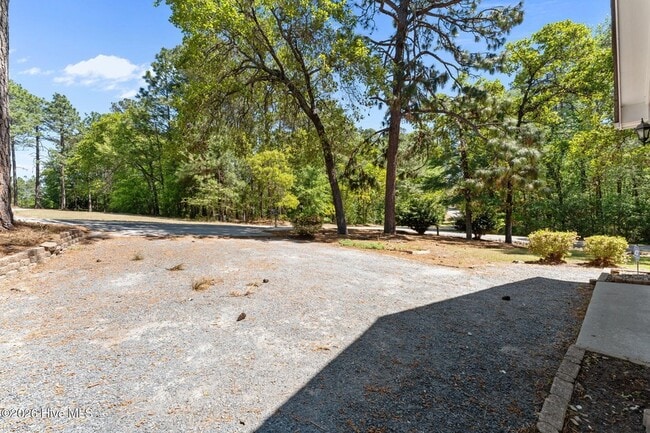 Building Photo - 24 Spring Lake Dr