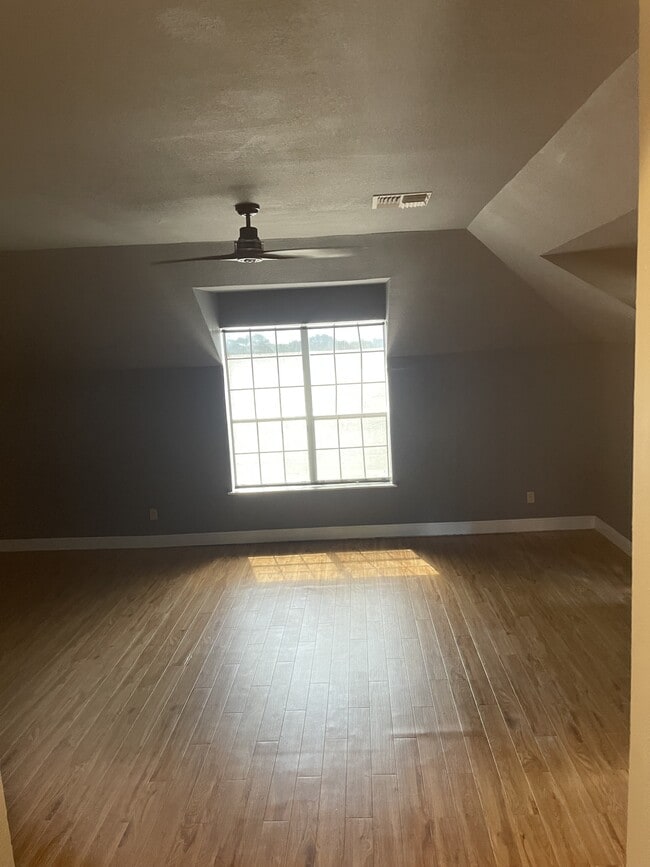 Building Photo - 25118 Flaming Arrow