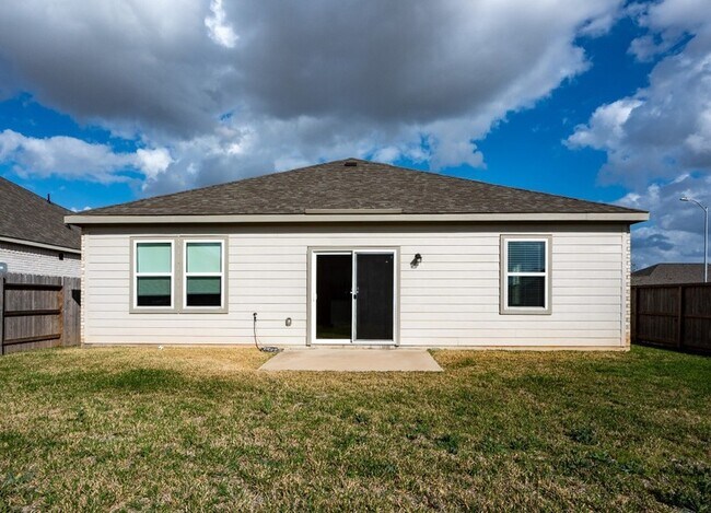 Building Photo - 5903 Grantgrala Dr