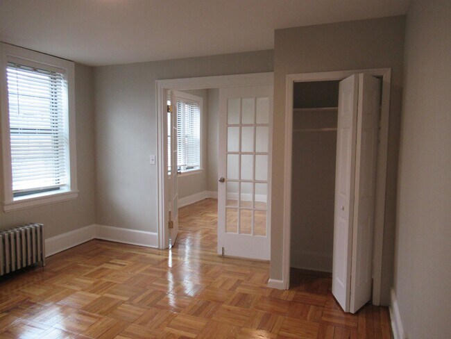 Building Photo - 368 Broadway