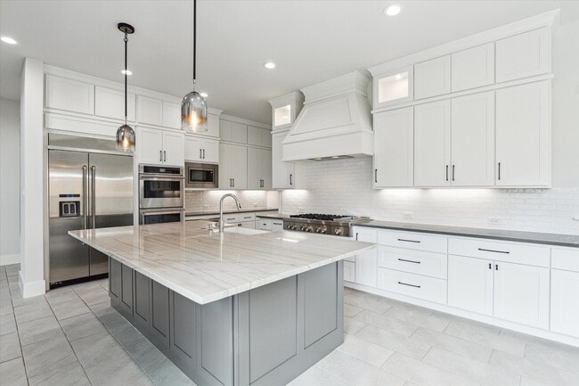 Building Photo - 626 Attingham Dr