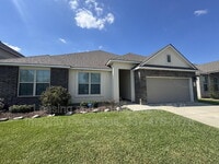 Building Photo - 204 Verger Dr