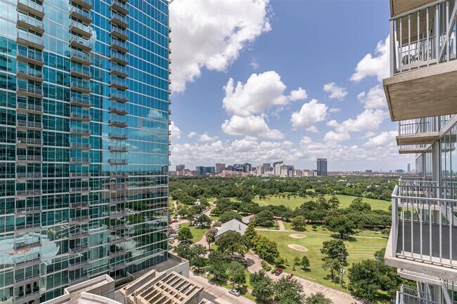 Building Photo - 5925 Almeda Rd